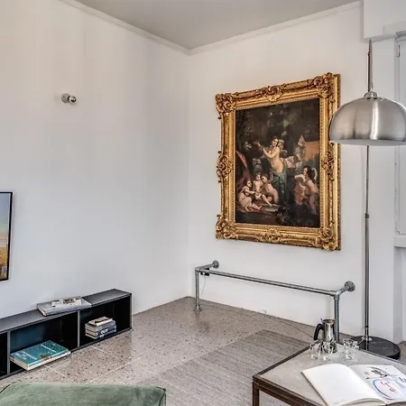 Amazing Piramide Metro Station Apartment