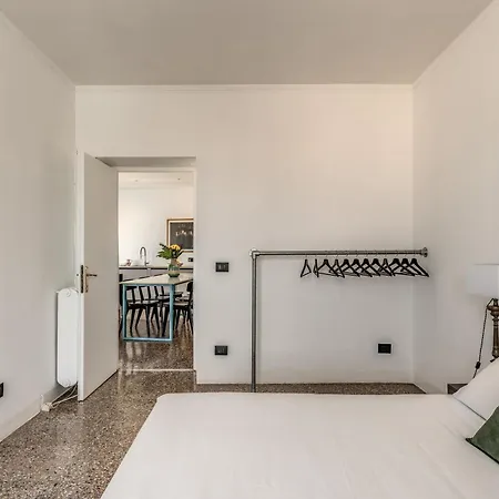 Amazing Piramide Metro Station Apartment *