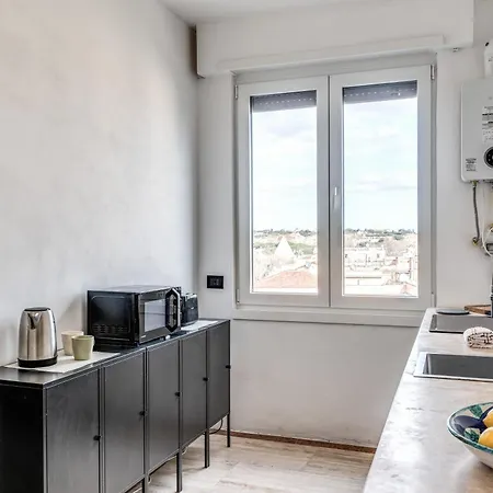 Amazing Piramide Metro Station Apartment